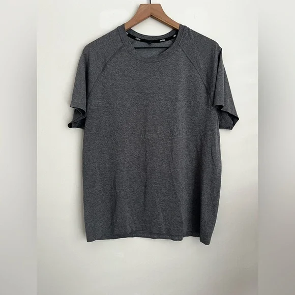 RHONE Men Reign Tech Short Sleeve Tee shirt top grey sporty L - Picture 1 of 5